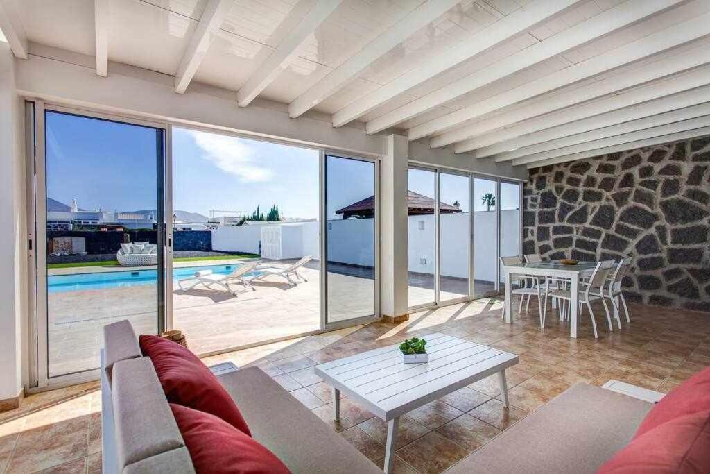 Homu Bianca Fantastica Villa Con Piscina Privad Playa Blanca  Extérieur photo